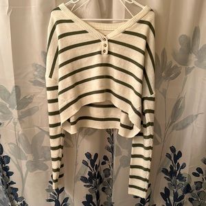 Aeropostal cropped Henley - size XL